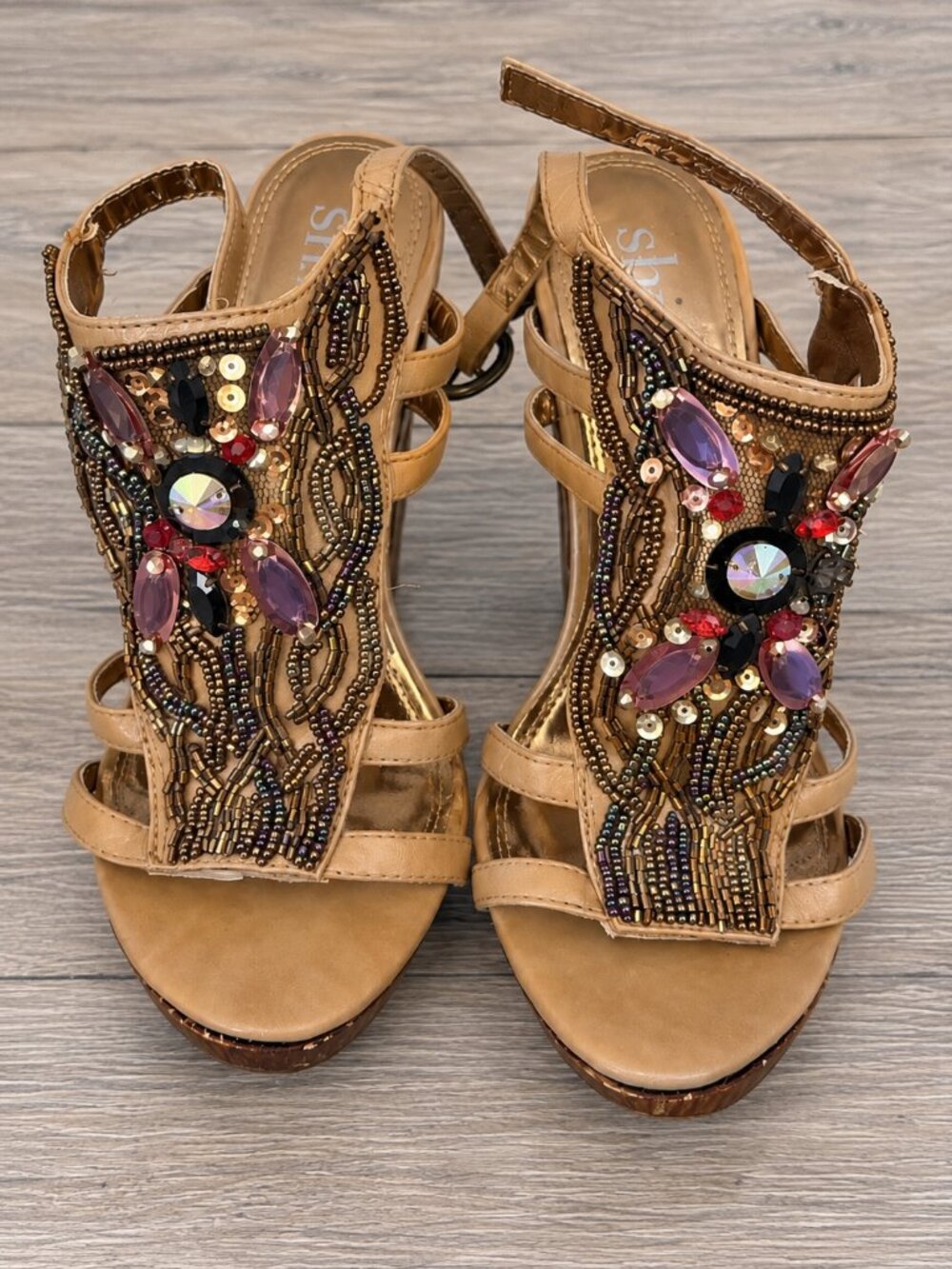 Shi by Journeys Jeweled Beaded Carved Wedge Sandals Tan Size 8 Boho Glam